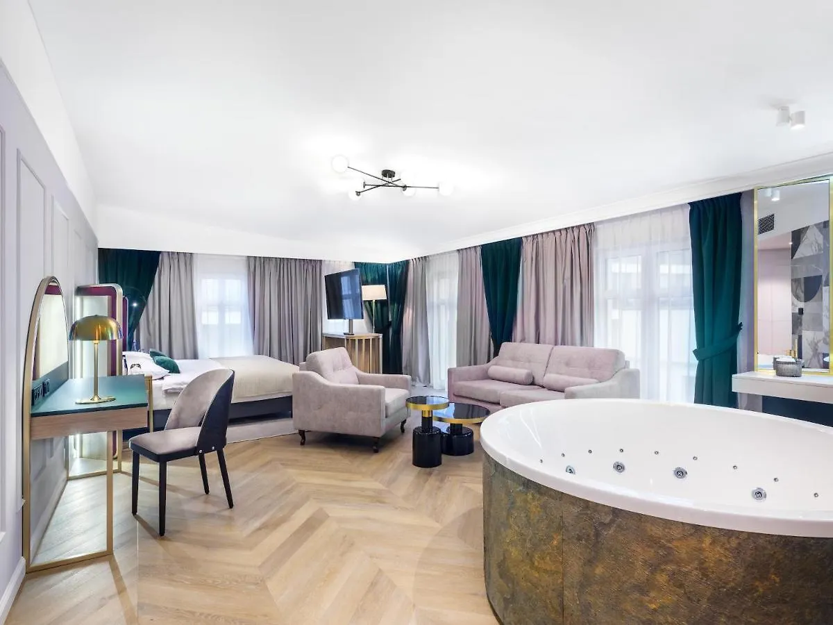 Golden Queen Deluxe Jacuzzi Apartments - Old Town Krakow 0*,